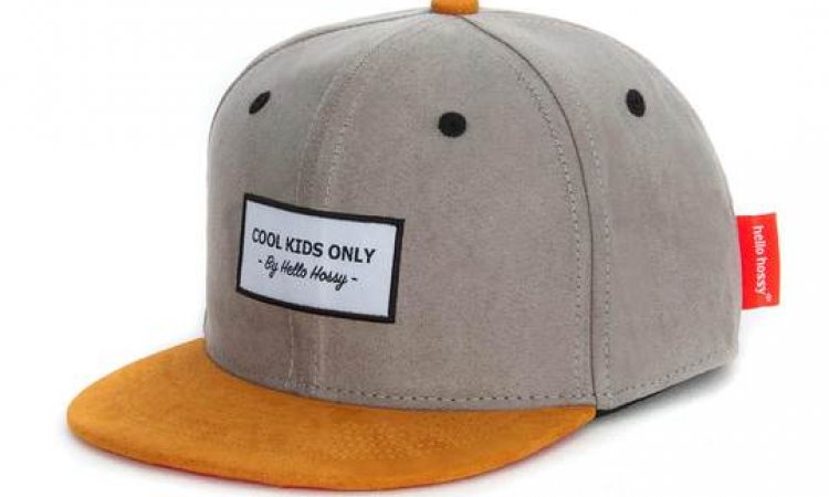 Vente de casquettes en daim pour filles & garçons "Cool Kids Only" à Saint-Julien-en-Genevois