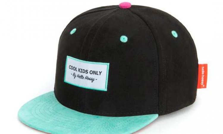 Vente de casquettes en daim pour filles & garçons "Cool Kids Only" à Saint-Julien-en-Genevois